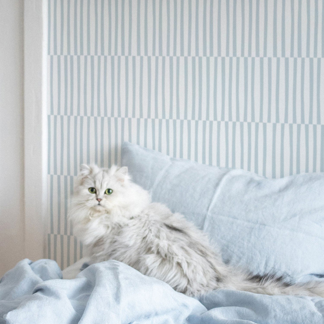 simple vertical lines in blue for bedroom interior